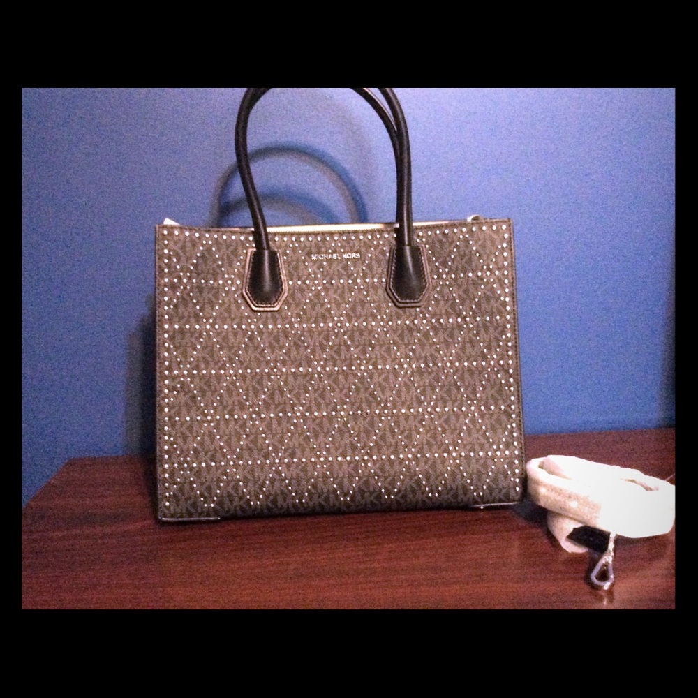 Michael Kors Mercer Stud&Grommet Large Tote